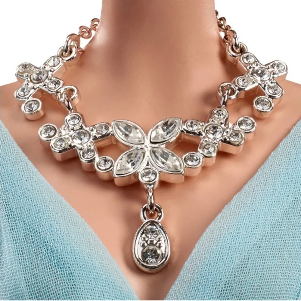 2016 BFMC Silkstone Barbie Blue Chiffon Ball Gown Fashion Model Gold Label NIB - Picture 6 of 8